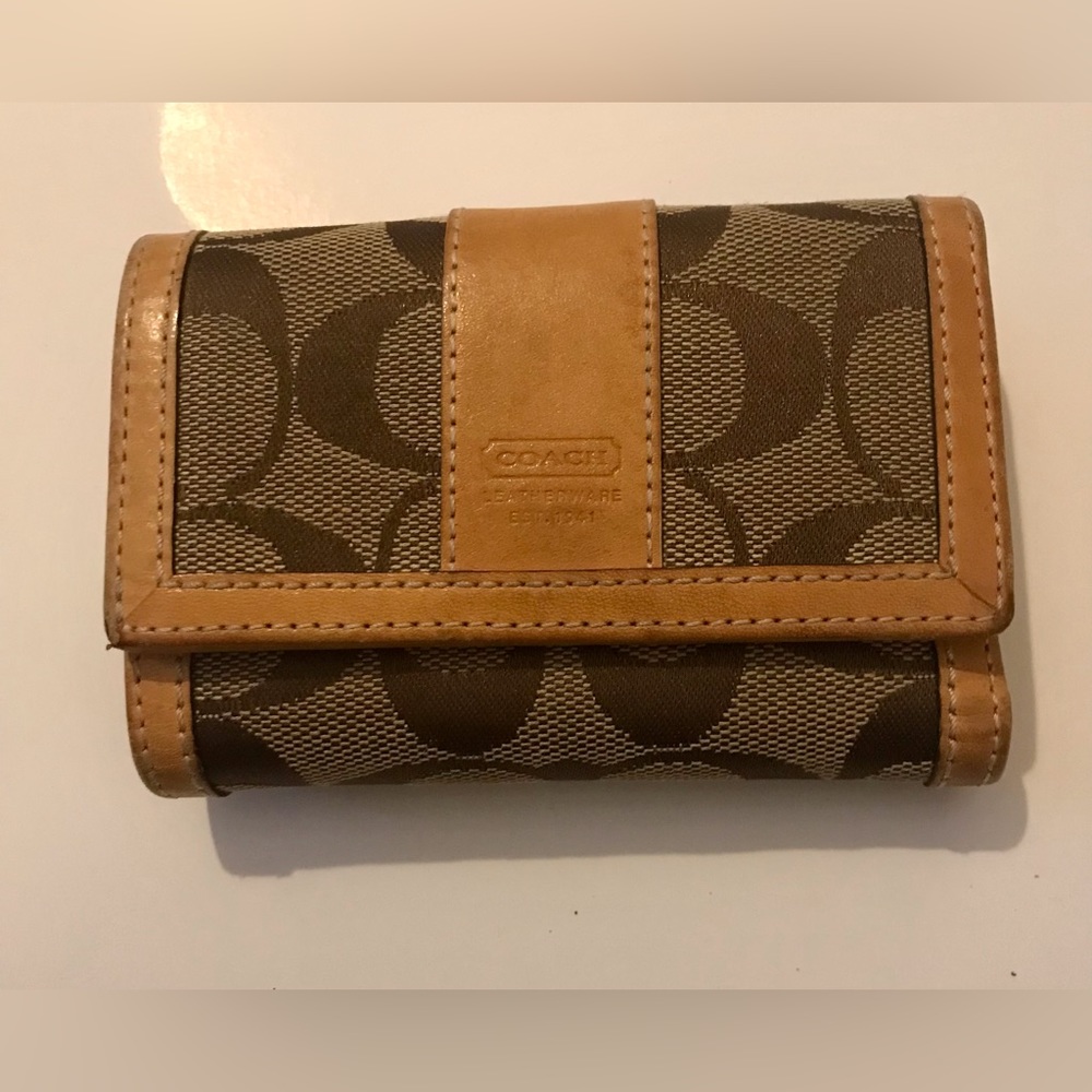 🤩 Coach Wallet